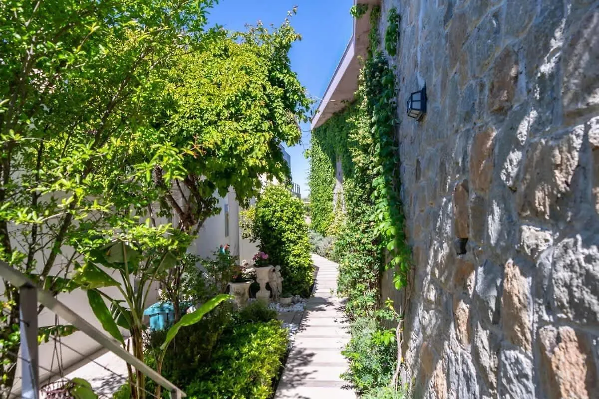 Charming Villa With Amazing View In Bodrum 亚力卡瓦克