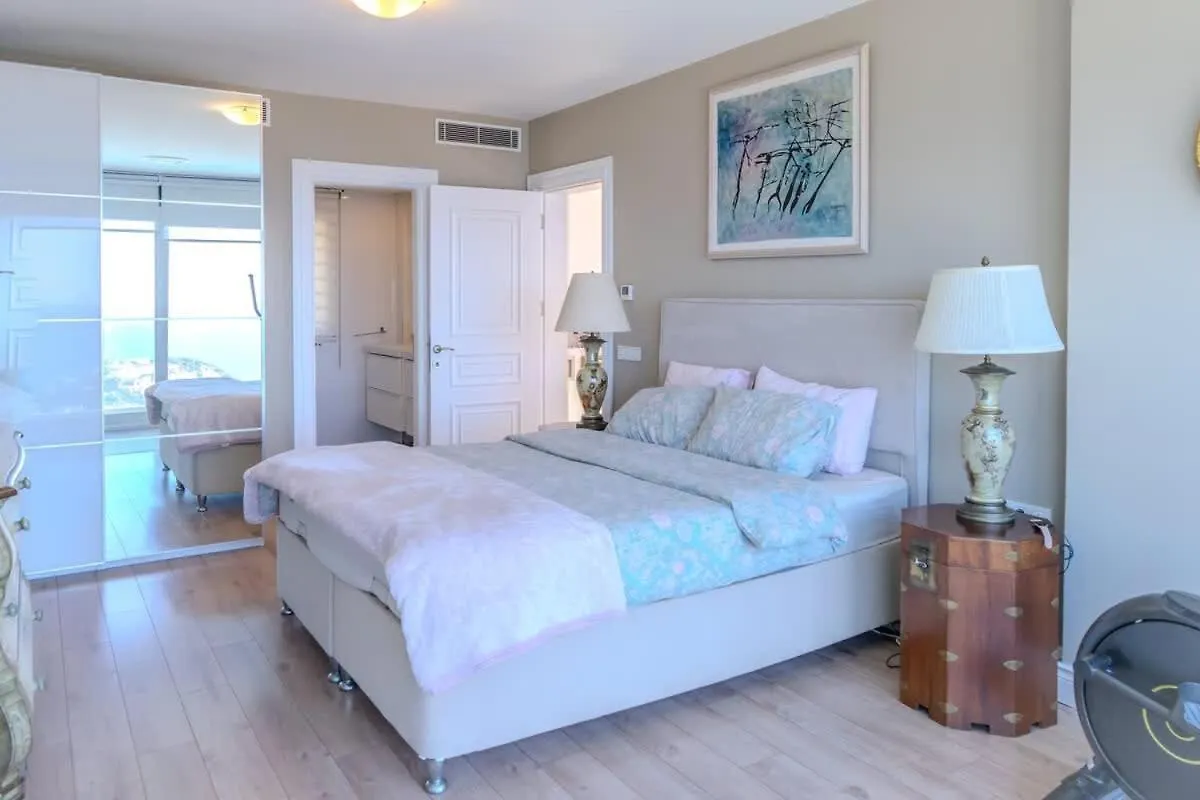 Charming Villa With Amazing View In Bodrum 亚力卡瓦克