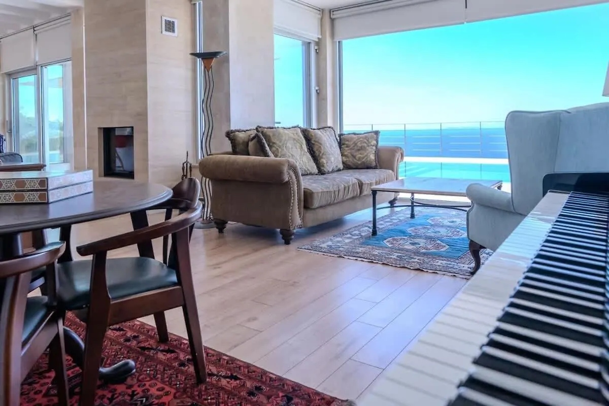 Charming Villa With Amazing View In Bodrum 亚力卡瓦克