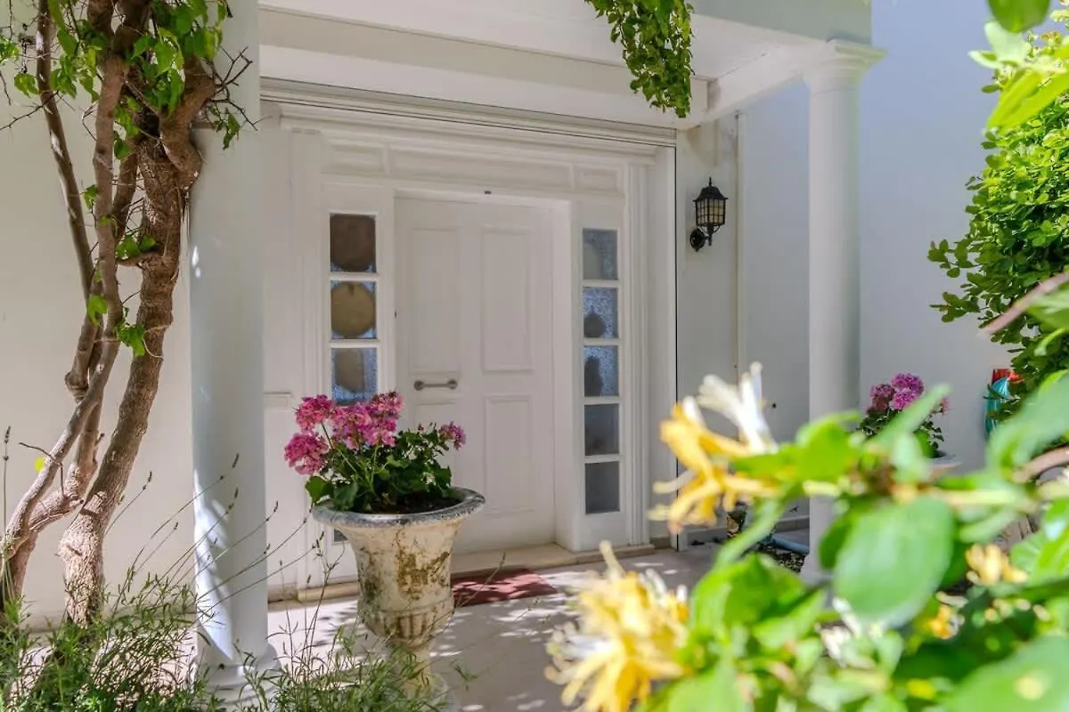 Charming Villa With Amazing View In Bodrum 亚力卡瓦克