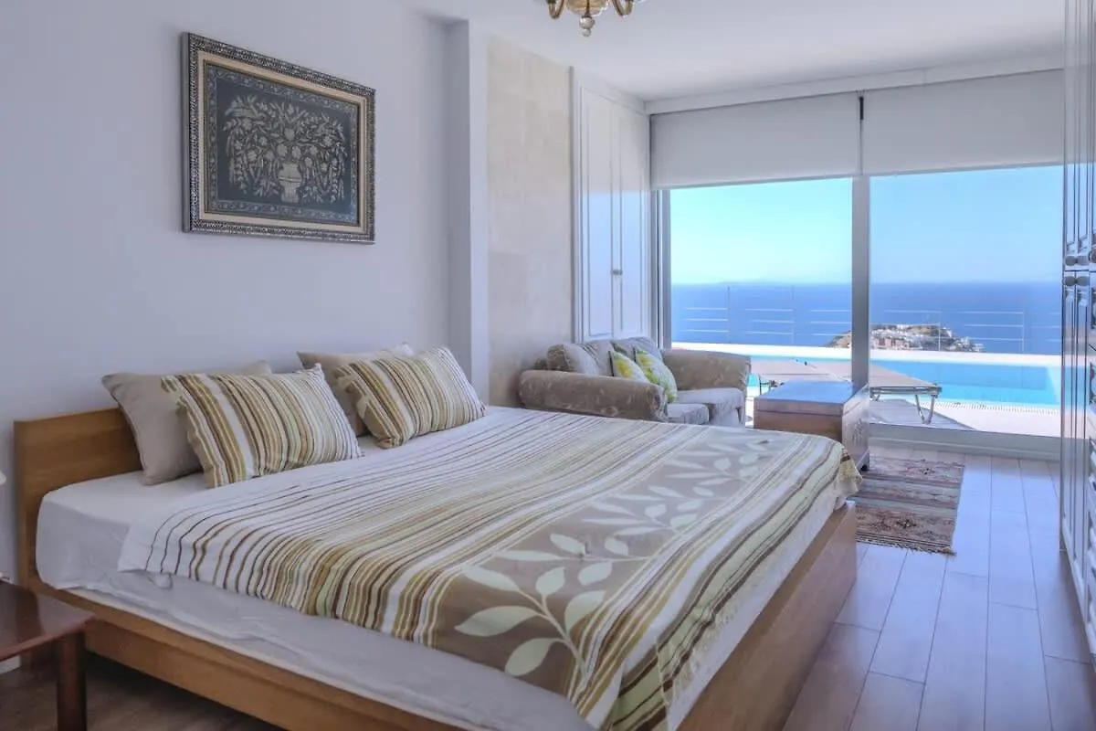 Charming Villa With Amazing View In Bodrum 亚力卡瓦克 0*,  土耳其