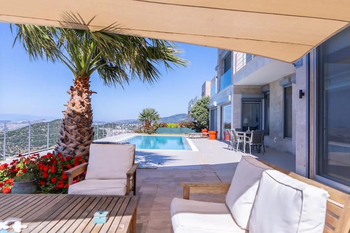 Charming Villa With Amazing View In Bodrum 얄리카베크